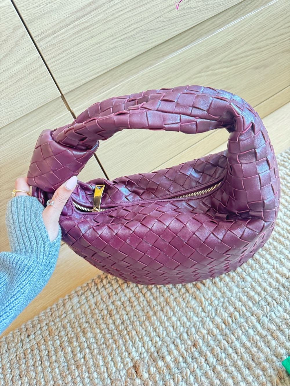 Bottega Veneta Woven Hobo Bag in Burgundy - Picture 4 of 6